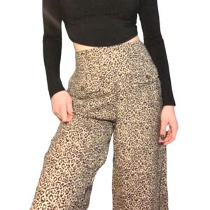 American Eagle Leopard Print Wide Leg Pant​​